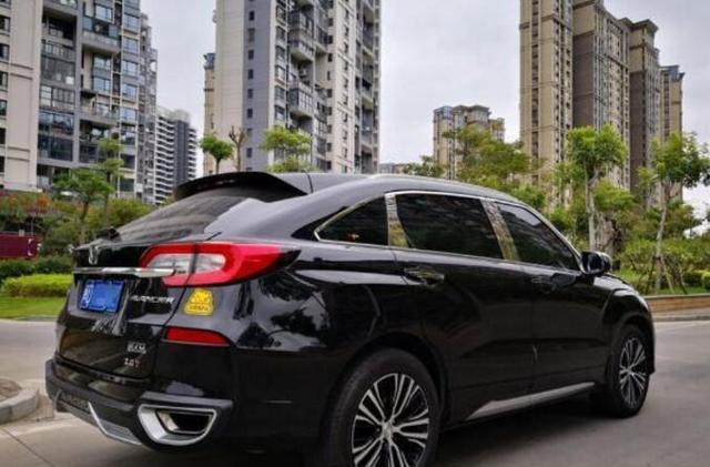 放弃汉兰达提了这款车，吊打途观，朋友却说我提了辆“纸壳车”