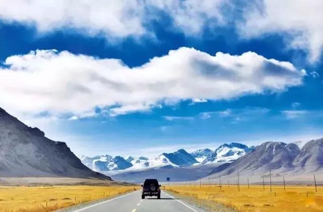2018年新疆环线旅游路线推荐