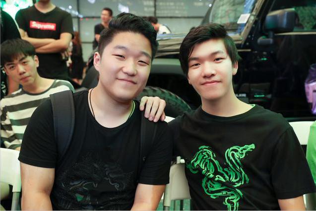 绝地求生:兽狮双排上线,17兽被小狮子打自闭?粉丝:真成混子了