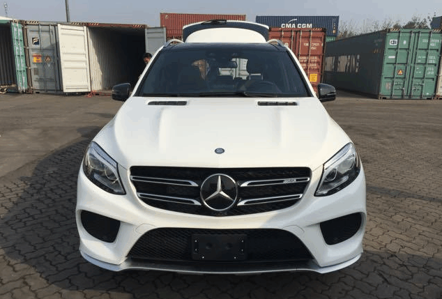 18款奔驰GLE43满配多少钱 奔驰GLE43与奔驰GLE400有什么区别