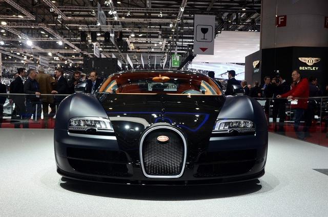 只需静静欣赏就是大饱眼福，威航布加迪的匠心制造难得一见