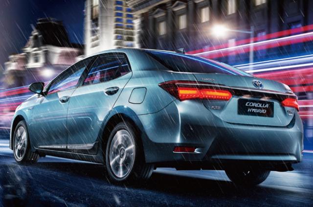 丰田--油电混合动力车卡罗拉(双擎 )