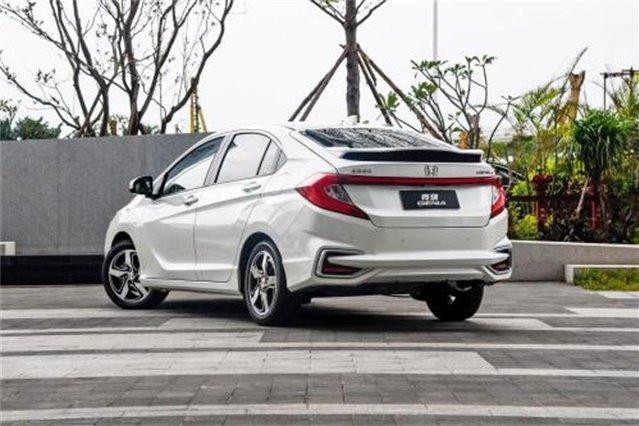 思域都羡慕的日系车，配CVT油耗才5L，8万让捷达都脸红