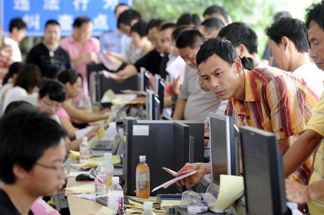 高速路上奇怪的罚单, 五菱宏光时速518, 交警傻了眼