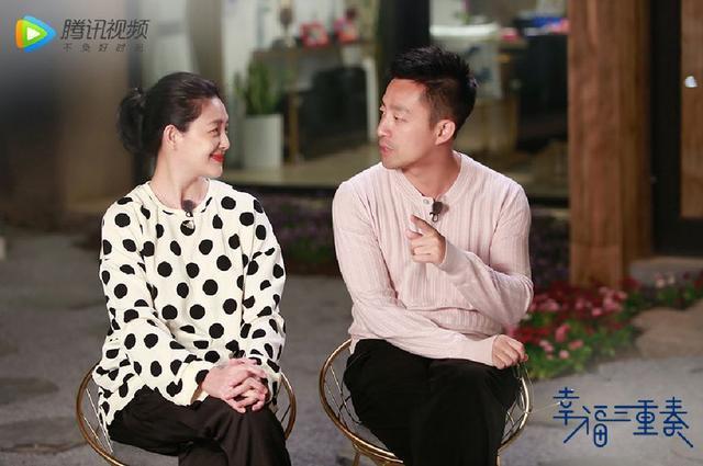 小S到大S家做客，汪小菲脸上的表情暴露了夫妻关系！