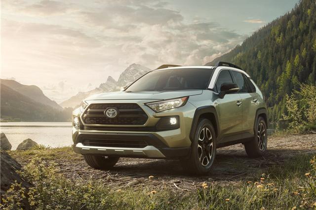 作为CR-V的大哥，丰田RAV4终于硬气一回了！