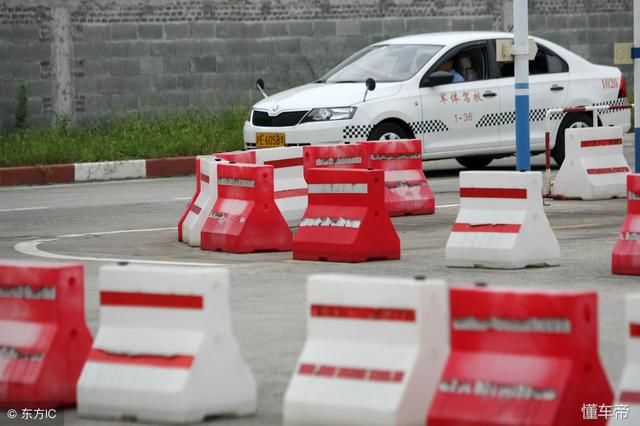 没考驾照有福了,2018年驾考新规实行:四大福利