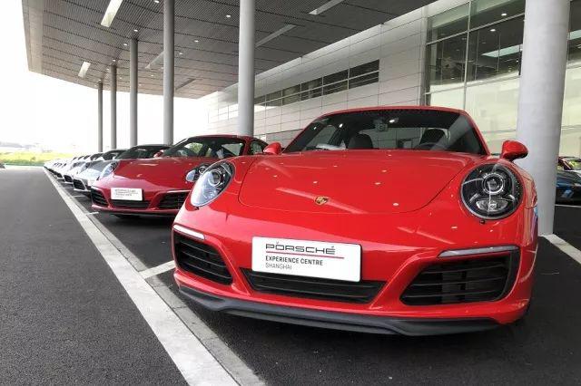 存款4位数，开保时捷911刷圈不是梦！