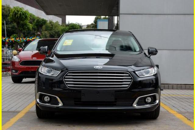 卖“24亿”的福特金牛座如今无人问津，5米长不输A6，和皇冠同命