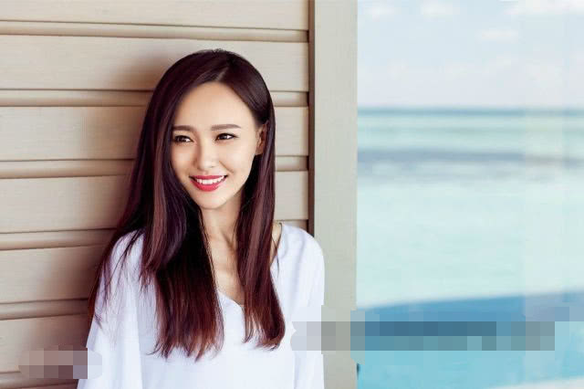 唐嫣被责中戏之耻,台词功底太差又爱笑场,拖