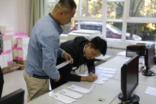 985大学教师的门槛到底多高?招聘条件曝光,