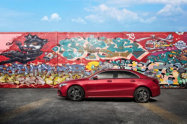 起步价竟不足22万？全新奔驰A级轿车登场