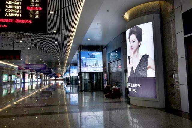 哈尔滨纪行--哈尔滨西站一瞥