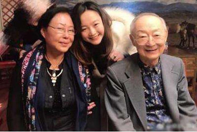 斯琴高娃和腾格尔是老乡都是出生在内蒙古,她是中国著名的表演艺术家