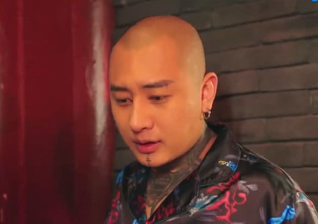 网红方丈纹身图片