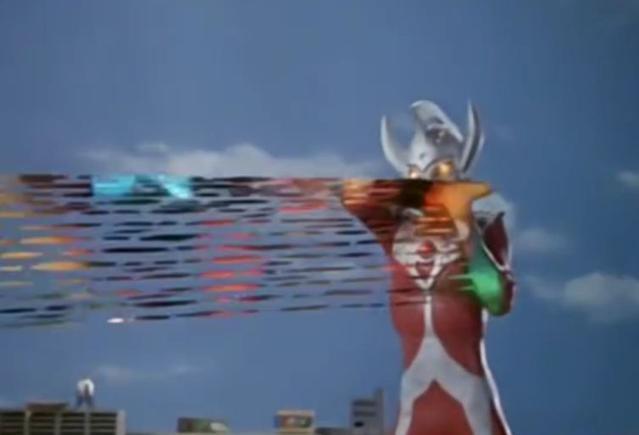 泰罗奥特曼第一集:菊花怪把最后一只超兽吃了