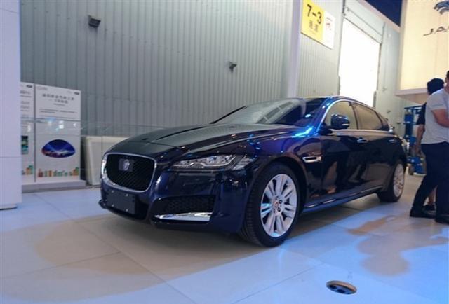 轴距3米1, 品牌比奔驰宝马豪华, 昔日售价高达百万, 今仅40万要火