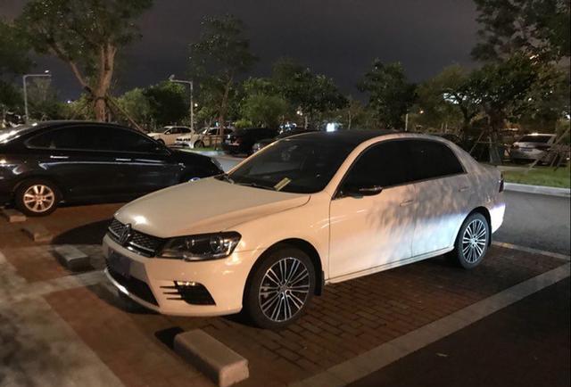 蓝天白云刺激了我 购置宝马320Li M