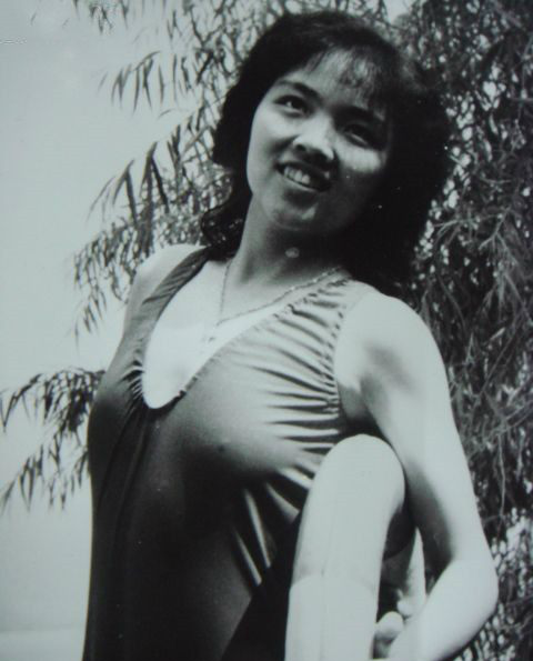 80年代女性泳装照:照片上这位穿着性感泳装照的女子叫山口百惠