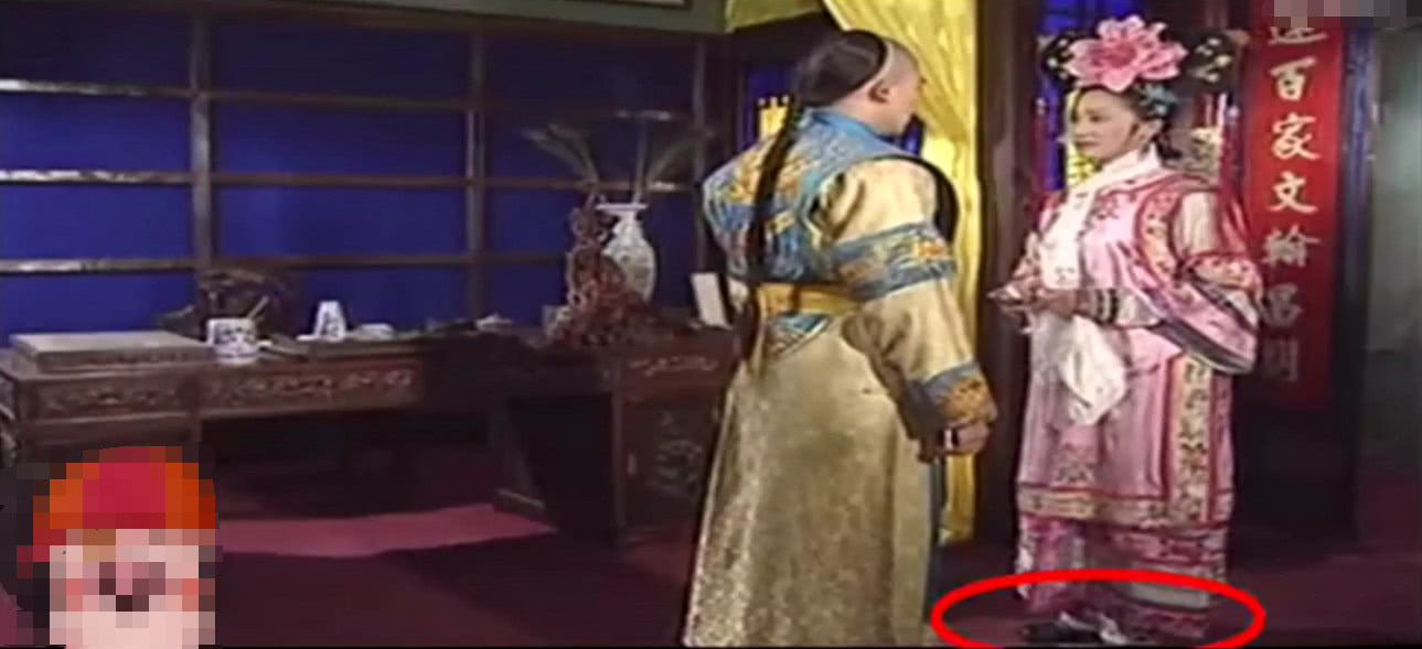 《还珠格格》爆笑穿帮镜头,骗了全国观众多年!张张有笑点!