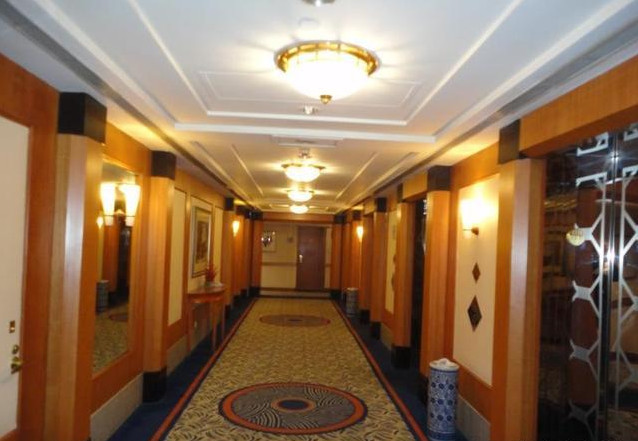 为何酒店千万别住走廊尽头最后一间?鸡皮疙瘩