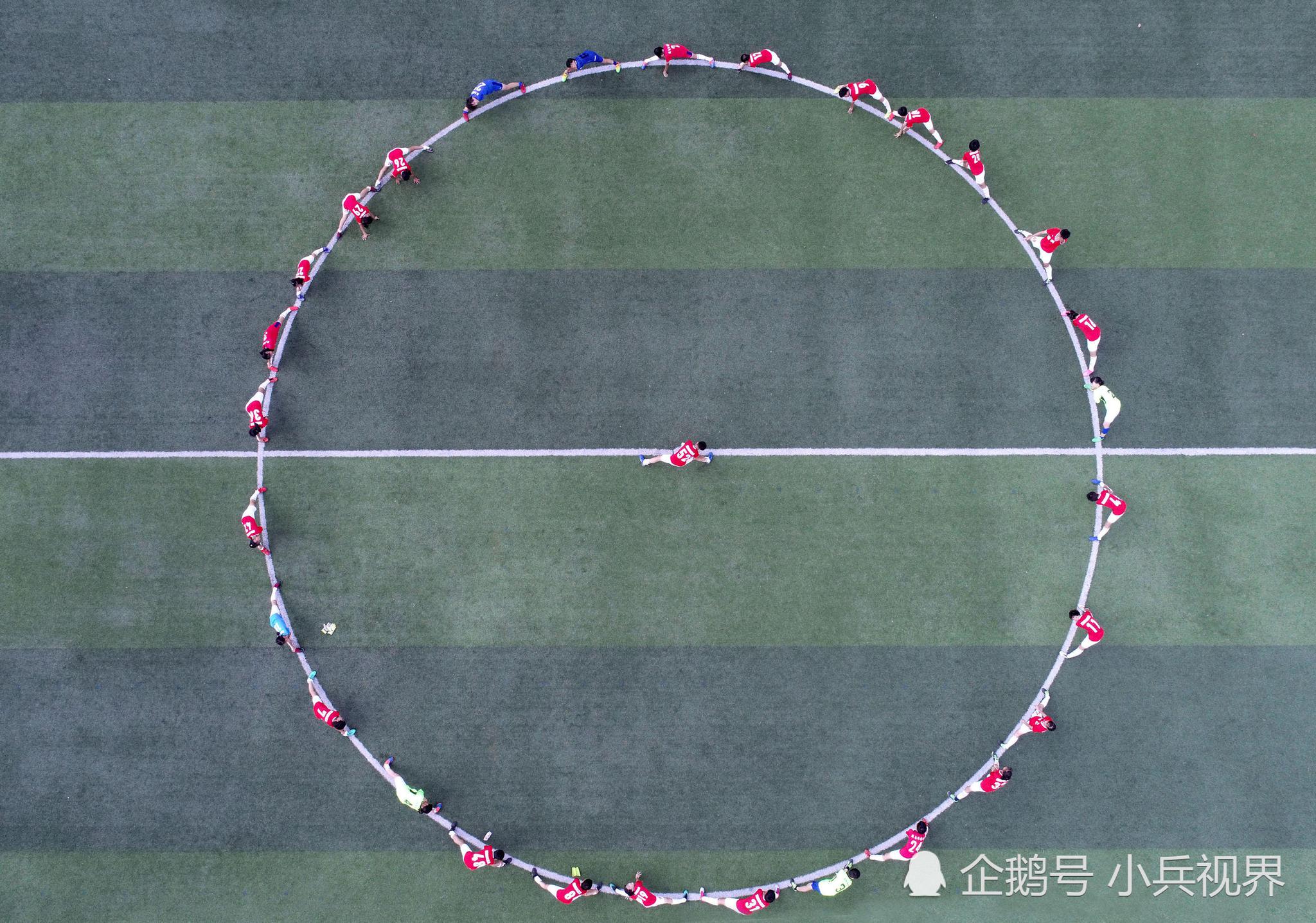 长沙13岁小将入选女足国少赴美集训,谁说中国