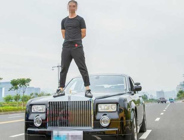 劳斯莱斯开滴滴, 兰博基尼玩直播, 这些豪车都成为网红的标配