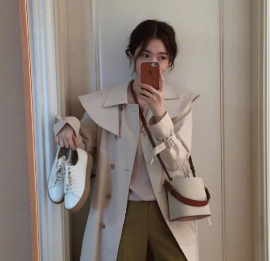18款职场时尚穿搭,自信干练不失女人味,温柔和