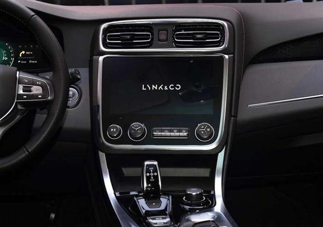 领克01价格虚高引起祸端,骂声揭竿四起,民意尽