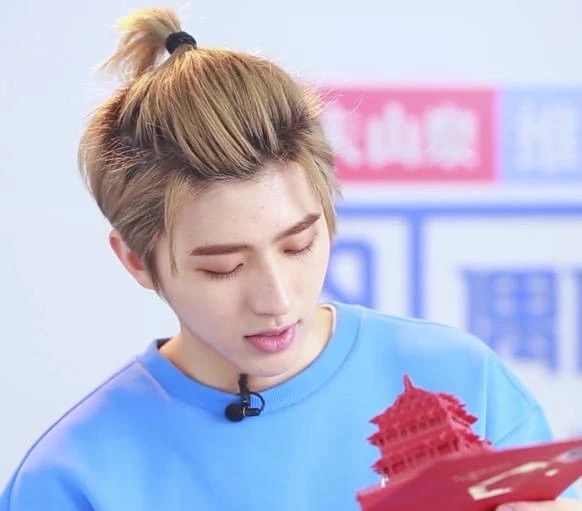 蔡徐坤头发素材