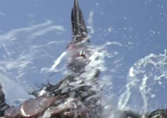 泰罗奥特曼第一集:菊花怪把最后一只超兽吃了