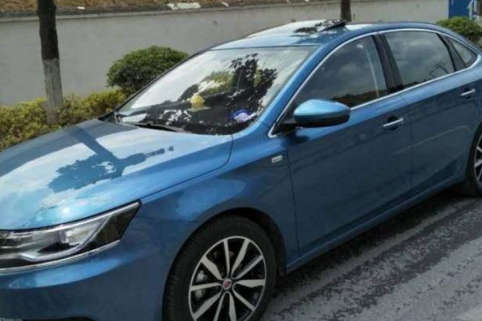 越来越多的人都不买轩逸了, 现在流行这款车, 酷炫又时尚!