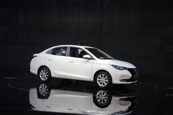 长安第三代悦翔正式亮相 将于年内上市