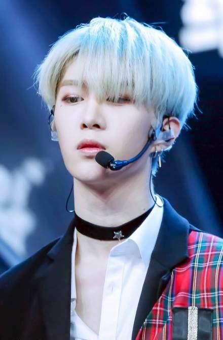 范丞丞用100种发型证明自己的超高颜值,网友: