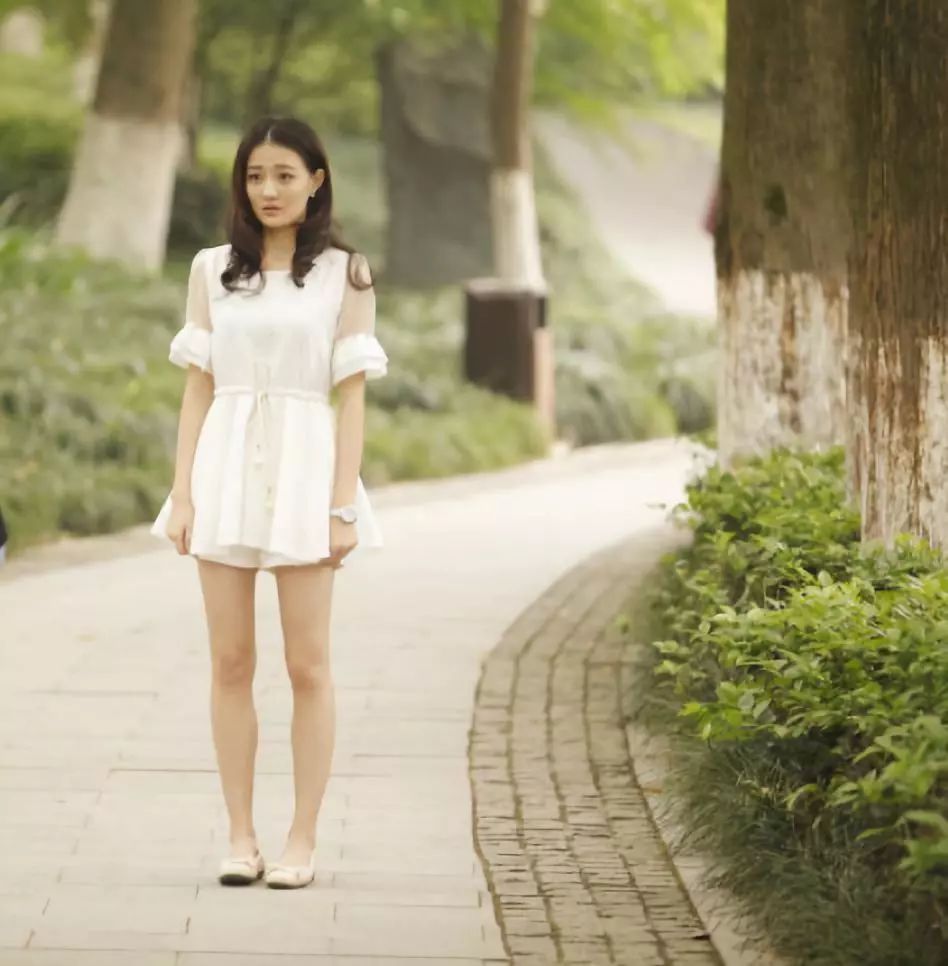 徐璐婚纱照_海上牧云记徐璐婚纱照