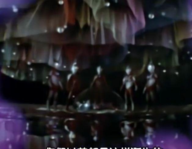 泰罗奥特曼第一集:菊花怪把最后一只超兽吃了