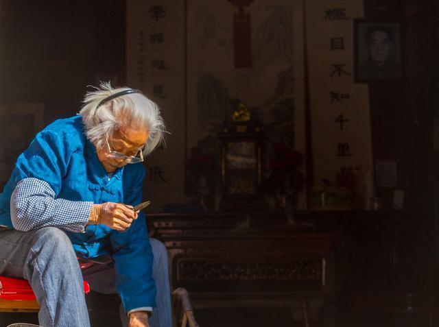 安徽绩溪的一个小县城有座千年古村, 这里的人