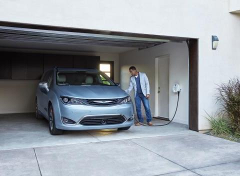 不吃油了，这条龙能在中国飞起来？克莱斯勒在华只剩它