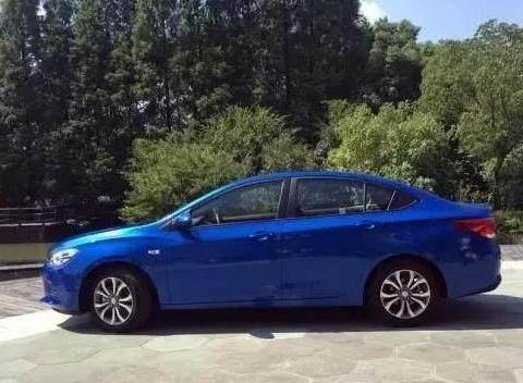 配ESP、空气过滤系统，何必买福克斯