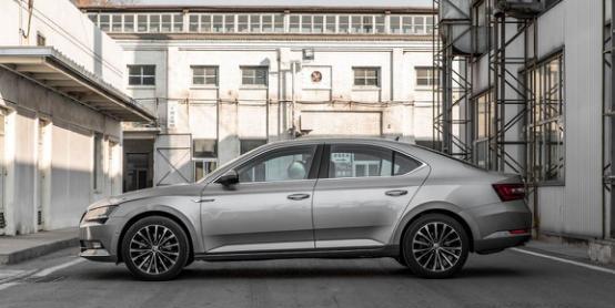 汽车: 性价比即正义, 速派对比索纳塔九!