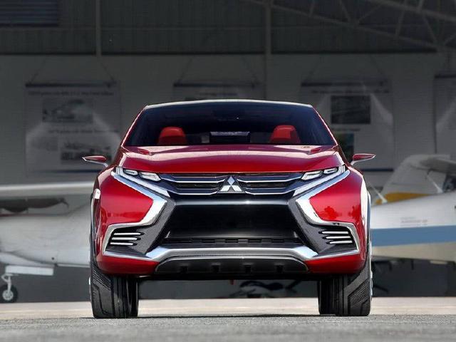 三菱总算发布了最新的SUV——三菱XR-PHEV