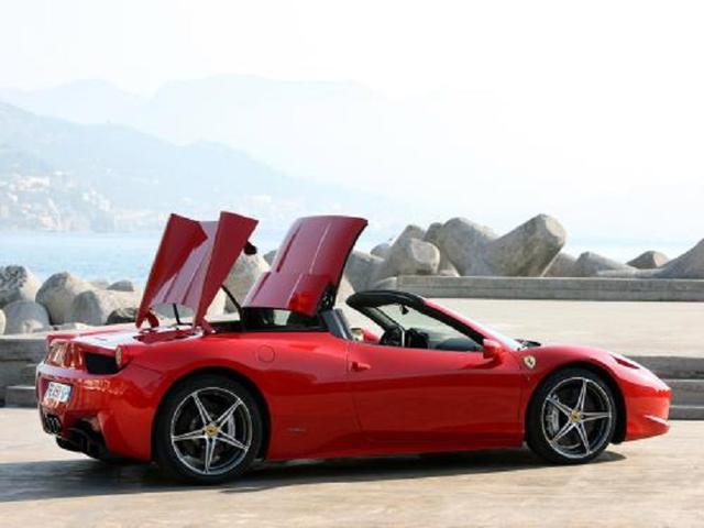 许华升的玛莎拉蒂、冯提莫的法拉利