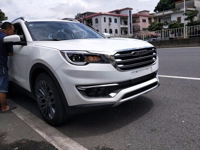 奇瑞捷途X70再曝白色实车,售价意外曝光,不足