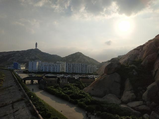在上海看海不过瘾,去洋山岛吧,那里有山和海!