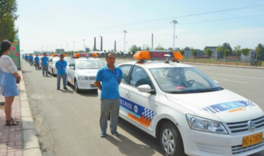 科目三通过了,却预约不了科目四,知道原因,男子