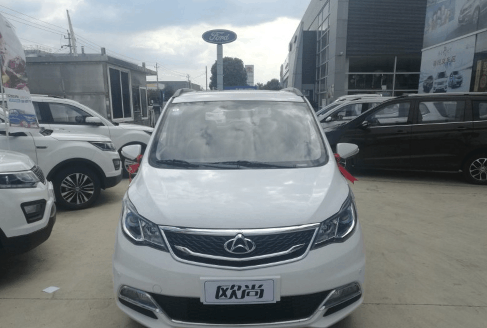 放弃五菱宏光S和宝骏730, 自信买这车, 懂车的朋友都说我买得好!