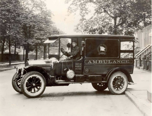 老照片:100年前的救护车(2)_新浪看点
