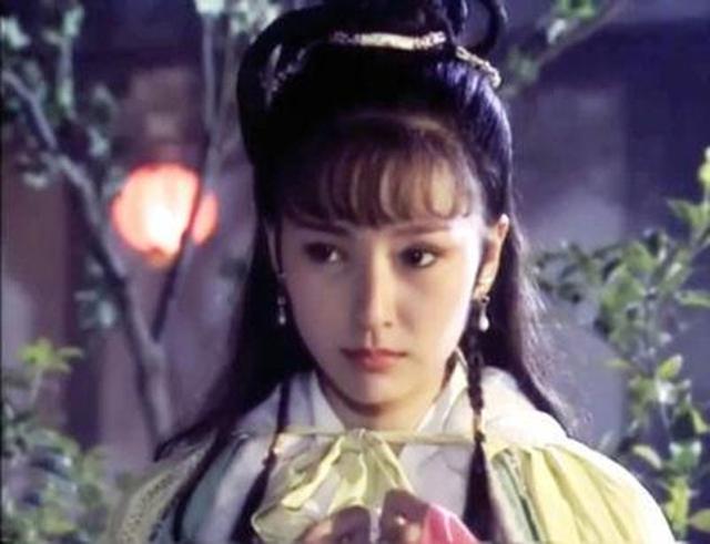 看完张玉嬿年轻时和慢慢老去的照片,才明白什