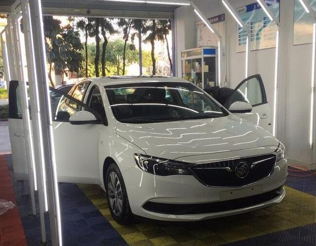 2018最新家用代步车还是选他——别克英朗