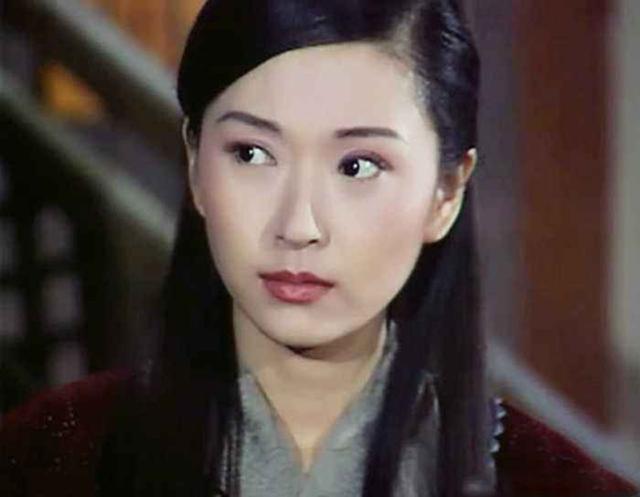 看完张玉嬿年轻时和慢慢老去的照片,才明白什